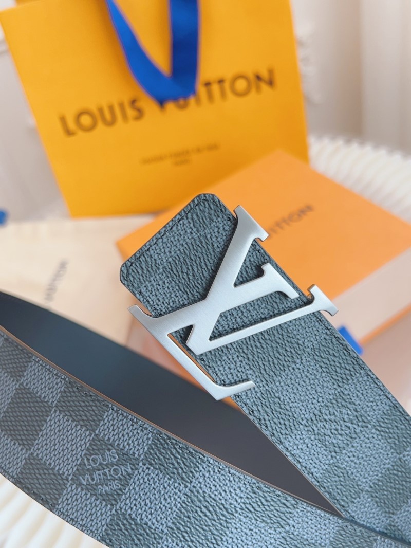 l0vis Vvtt0n belts